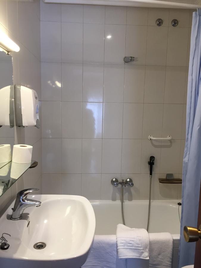 Hotel Restaurante Derby Carballino Dış mekan fotoğraf